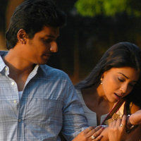 Tamil film  Rowthiram stills | Picture 35166